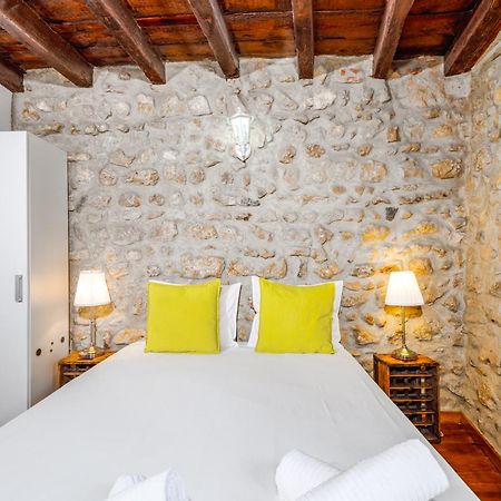 Medieval Apartament Alfama-Center Lisbona Esterno foto