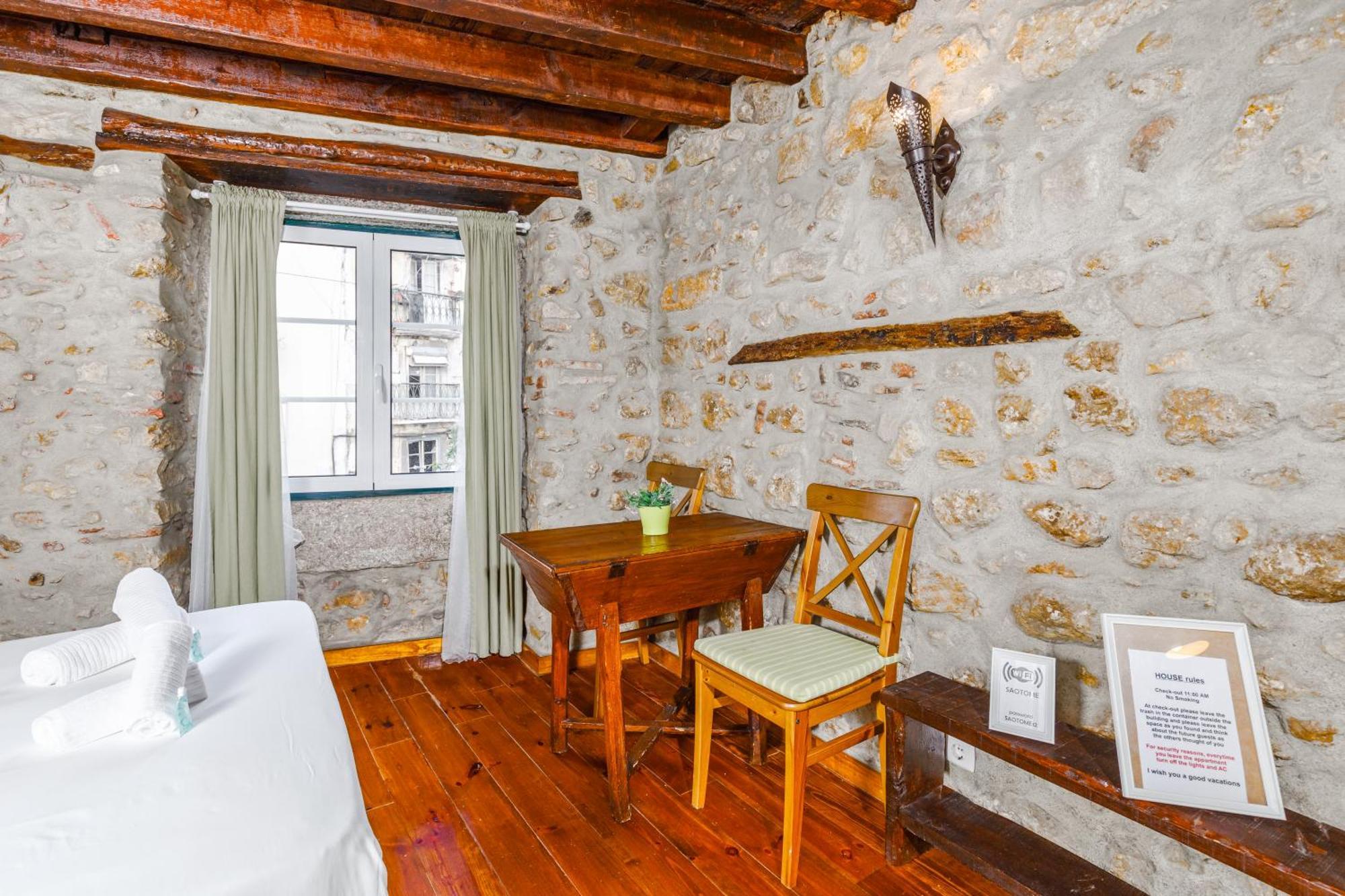 Medieval Apartament Alfama-Center Lisbona Esterno foto
