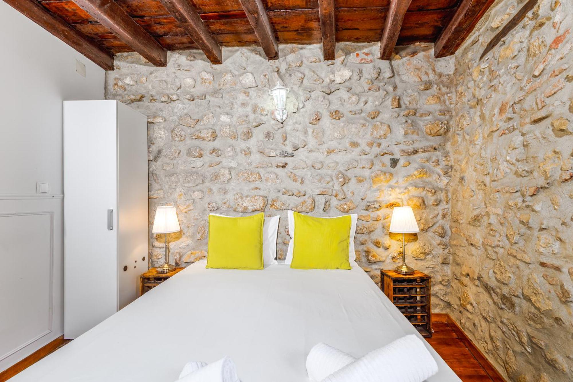 Medieval Apartament Alfama-Center Lisbona Esterno foto