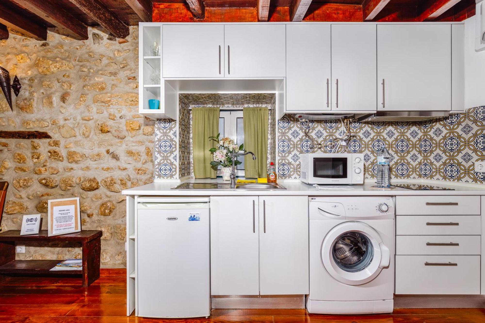 Medieval Apartament Alfama-Center Lisbona Esterno foto