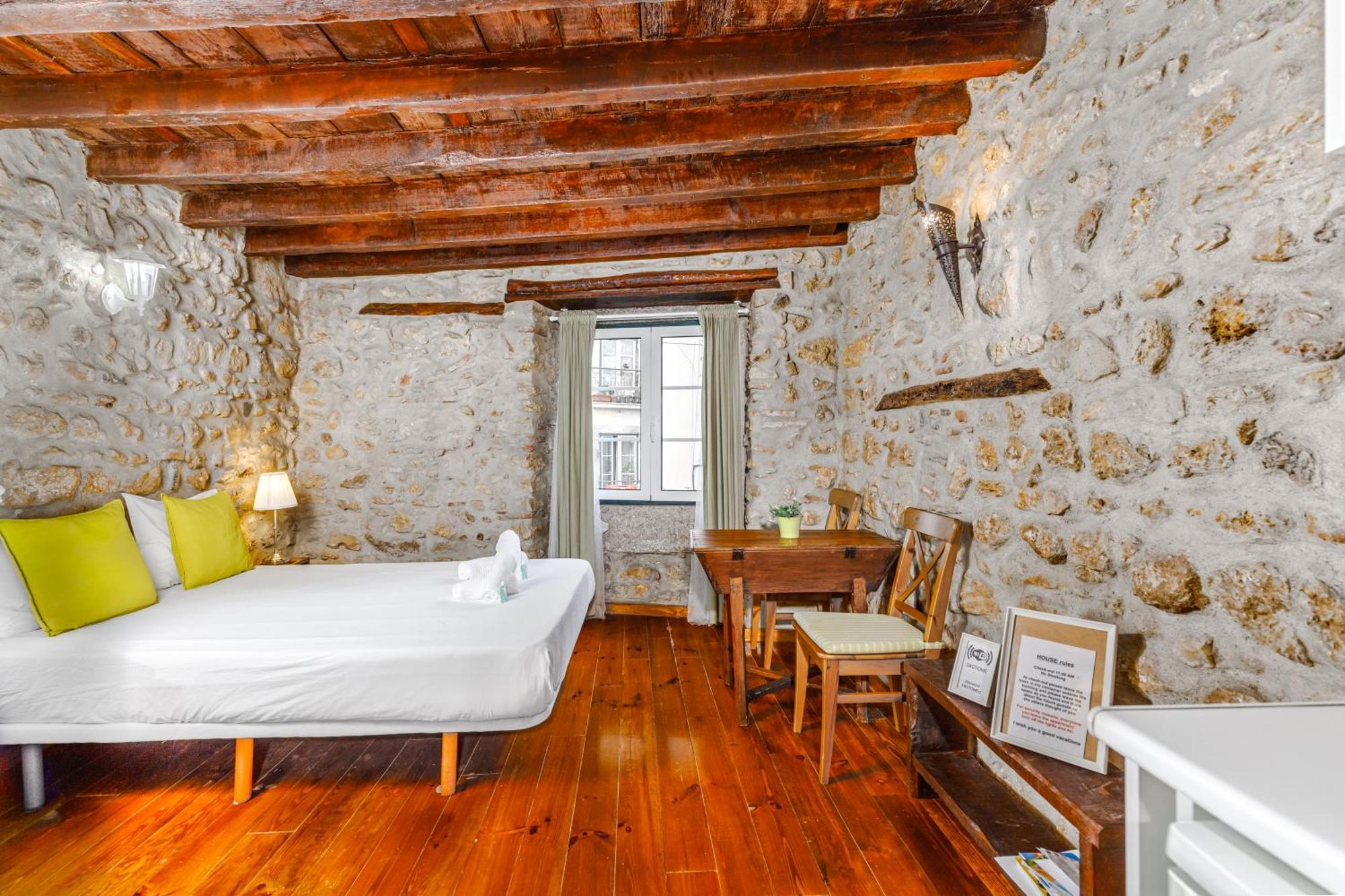 Medieval Apartament Alfama-Center Lisbona Esterno foto